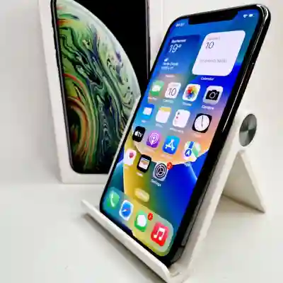 Apple iPhone XS