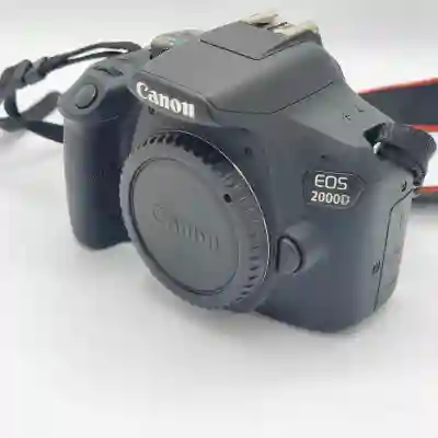 Camera foto DSLR Canon EOS 2000D