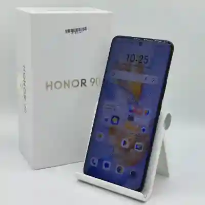 Honor 90