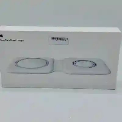 Apple MagSafe Duo Charger 20W