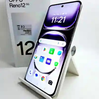 Oppo Reno12 