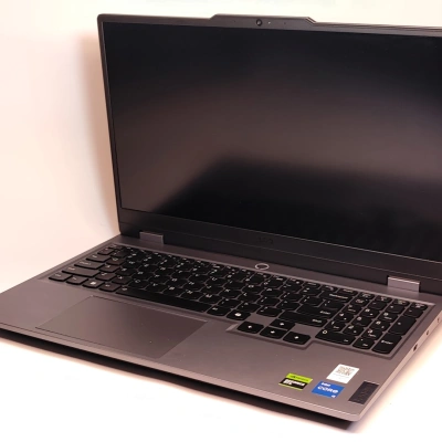 Lenovo Loq 15IAX9